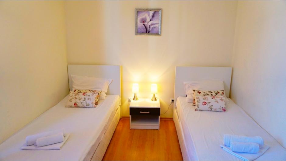 Beds bedroom 2 Byala Vista D13