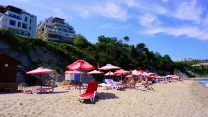 Byala Vista Beach Apartments beach