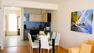 Dining room Byala Vista D13